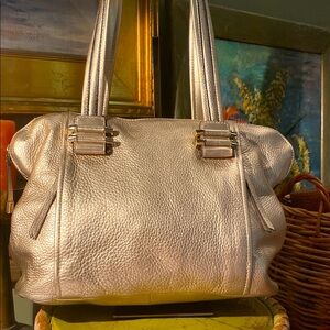 B. Makowsky champagne pebbled leather shoulder bag satchel